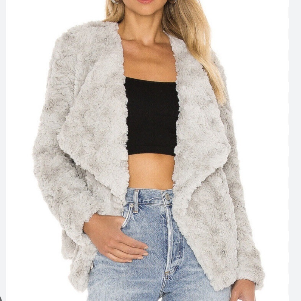 BB Dakota Come Cozy Faux Fur Jacket size small - Picture 9 of 9